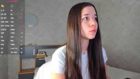 Emely  online show from 03-18-26, 02:31