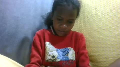 Snapshot of flora48230522373 chatting on 06-19-26, 04:33 flora48230522373 online show from 06-19-26, 04:33