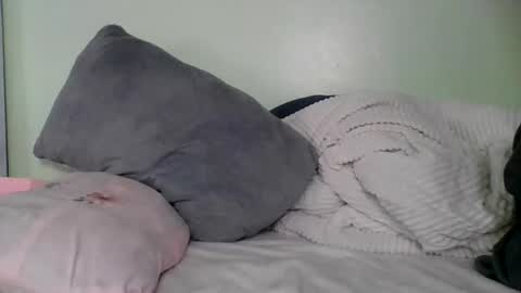 Snapshot of flower748 chatting on 03-16-26, 09:57 flower748 online show from 03-16-26, 09:57