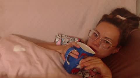 Snapshot of flowercandydoll chatting on 07-24-26, 10:30 say meow and send tip online show from 07-24-26, 10:30