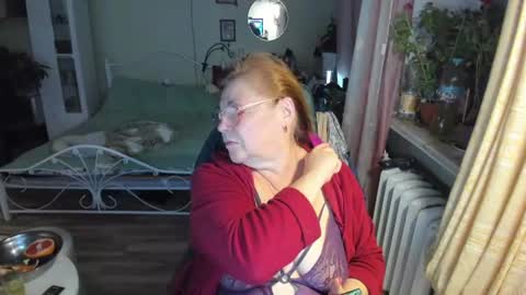 Snapshot of flowerlover8 chatting on 07-13-26, 11:40 Flowerlower online show from 07-13-26, 11:40