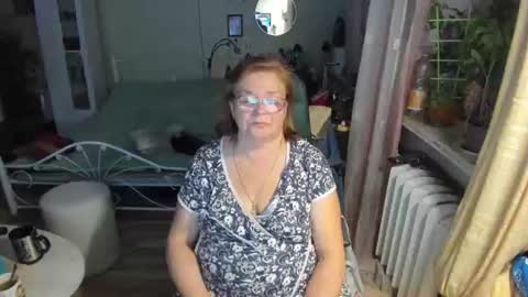 Snapshot of flowerlover8 chatting on 07-21-26, 12:35 Flowerlower online show from 07-21-26, 12:35