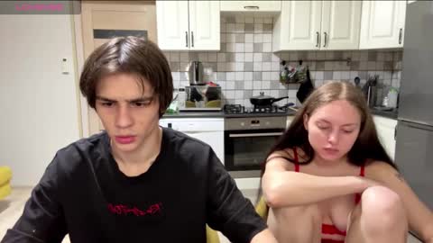 flowerscouple online show from 03-28-26, 09:58