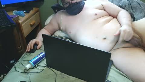flufferbutt2 online show from 04-19-26, 01:21