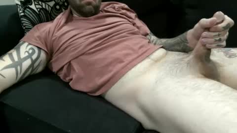 Snapshot of fluffy2323 chatting on 03-24-26, 03:06 fluffy2323 online show from 03-24-26, 03:06