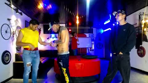 flyckers online show from 05-03-26, 12:11