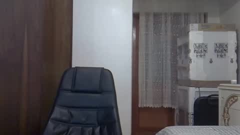 Snapshot of fortiori8 chatting on 09-21-25, 10:44 fortiori8 online show from 09-21-25, 10:44