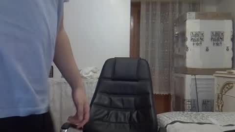 Snapshot of fortiori8 chatting on 10-17-25, 06:54 fortiori8 online show from 10-17-25, 06:54