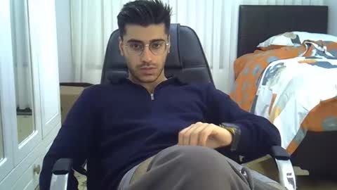 Snapshot of fortiori8 chatting on 11-19-25, 09:15 fortiori8 online show from 11-19-25, 09:15