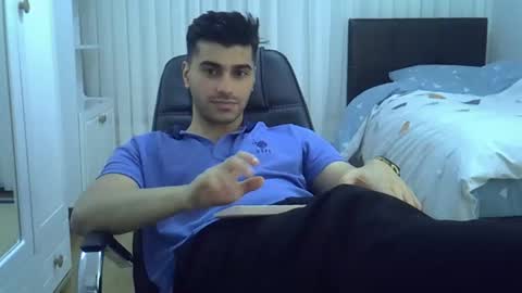 Snapshot of fortiori8 chatting on 11-22-25, 06:18 fortiori8 online show from 11-22-25, 06:18