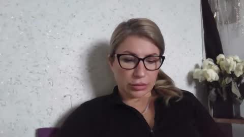 fox_red_lady7 online show from 02-05-26, 09:58