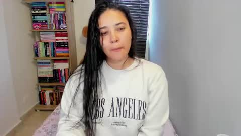 Snapshot of foxwen chatting on 08-02-26, 09:02 wen. online show from 08-02-26, 09:02