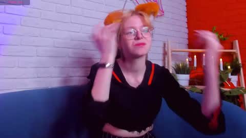 Polly online show from 06-13-26, 05:49