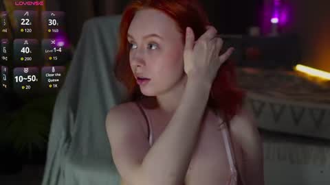 Snapshot of foxy_callista_ chatting on 07-17-26, 08:24 Foxy Callista online show from 07-17-26, 08:24