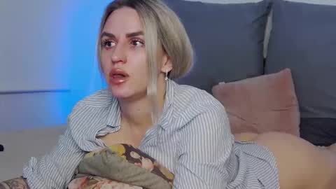 Foxy Kimmi online show from 04-06-26, 05:19