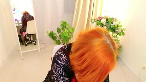 Lola online show from 04-14-26, 06:08