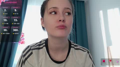 Snapshot of foxydollkate chatting on 11-20-25, 06:02 Kate online show from 11-20-25, 06:02