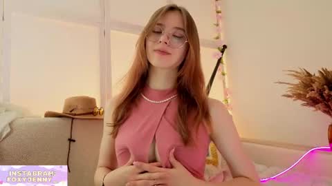 Snapshot of foxysecret_ chatting on 07-10-26, 06:21 foxysecret_ online show from 07-10-26, 06:21