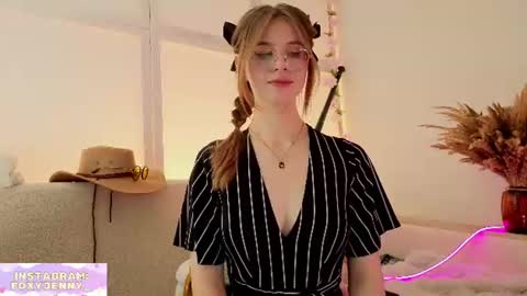 Snapshot of foxysecret_ chatting on 07-19-26, 07:17 foxysecret_ online show from 07-19-26, 07:17