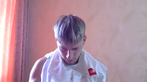 frame_tamer888 online show from 06-09-26, 11:00