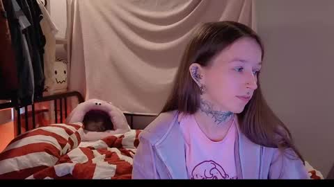 Snapshot of fran_bow chatting on 04-29-26, 03:27 fran_bow online show from 04-29-26, 03:27