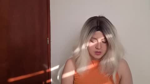 Snapshot of francescaasmith chatting on 03-09-26, 09:52 Francesca online show from 03-09-26, 09:52