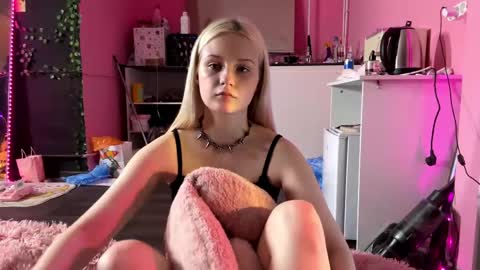 Liza online show from 04-21-26, 08:12