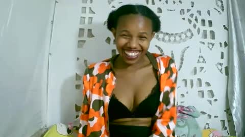 Snapshot of franciefrancie chatting on 01-15-26, 08:34 francilla online show from 01-15-26, 08:34