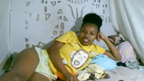 Snapshot of franciefrancie chatting on 02-02-26, 10:14 francilla online show from 02-02-26, 10:14