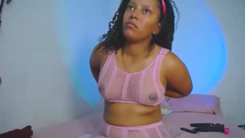 francihot4 online show from 05-08-26, 01:44