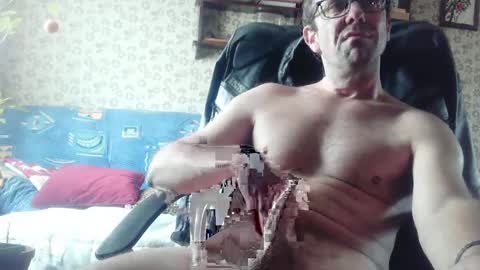 Snapshot of franck143544 chatting on 01-04-25, 12:27 franck143544 online show from 01-04-25, 12:27