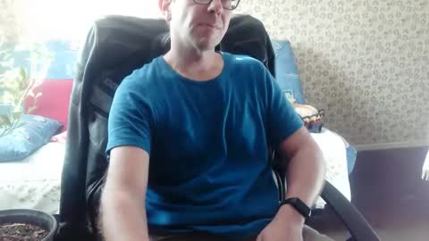 Snapshot of franck143544 chatting on 02-09-26, 10:19 franck143544 online show from 02-09-26, 10:19