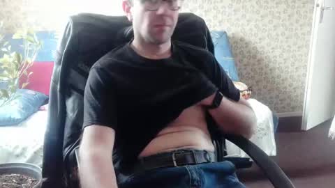 Snapshot of franck143544 chatting on 02-10-26, 09:46 franck143544 online show from 02-10-26, 09:46