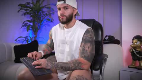 Frank Farrell. Hey remember to give me a thumbs up Ty online show from 04-16-26, 09:39