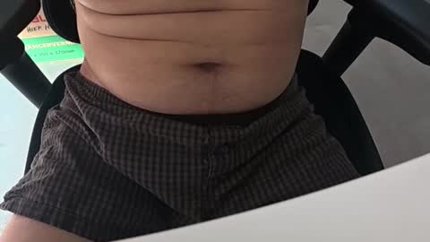 Snapshot of franky84 chatting on 03-12-26, 12:33 franky84 online show from 03-12-26, 12:33