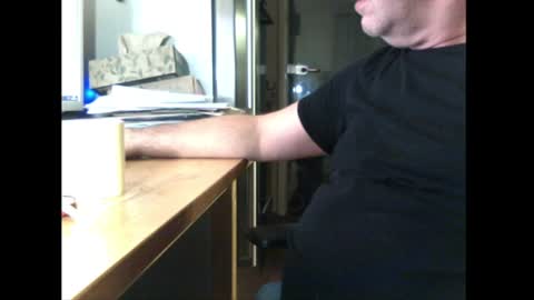 Snapshot of frankyspanky chatting on 12-01-24, 06:08 frankyspanky online show from 12-01-24, 06:08