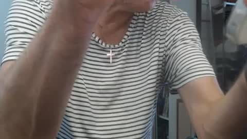 Snapshot of fravka chatting on 07-08-26, 11:37 fravka online show from 07-08-26, 11:37