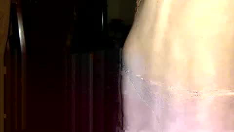 Snapshot of freaktwink420 chatting on 04-15-26, 04:41 Squirrel twink online show from 04-15-26, 04:41