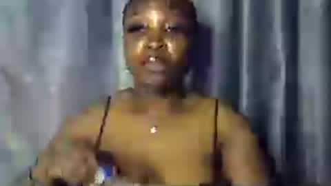 Snapshot of freaky_brula chatting on 07-20-26, 04:27 freaky brula online show from 07-20-26, 04:27