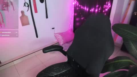 Lia Gomez online show from 05-19-26, 01:56