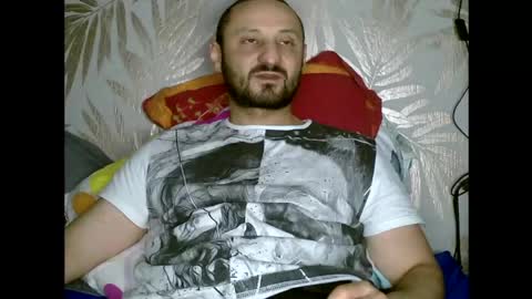 Snapshot of fred4games77 chatting on 06-06-26, 12:38 fred online show from 06-06-26, 12:38