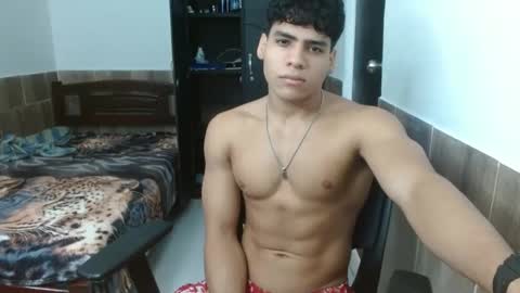 Esteban online show from 10-09-25, 03:54