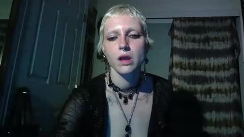 Lily Red online show from 06-05-26, 06:42
