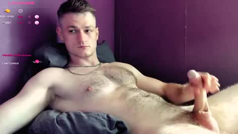 Snapshot of freddy_pretty chatting on 07-14-26, 11:05 freddy_pretty online show from 07-14-26, 11:05