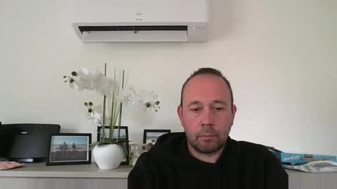 Snapshot of fredodu41 chatting on 04-12-26, 09:58 fredodu41 online show from 04-12-26, 09:58