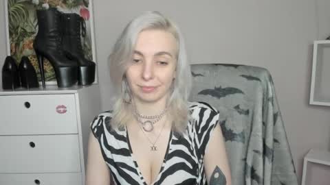 Anne online show from 06-18-26, 06:46