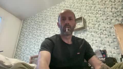 frenchboy443 online show from 05-04-26, 07:10