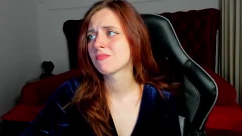 FreyaVeys online show from 06-18-26, 05:08