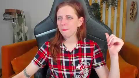 FreyaVeys online show from 07-04-26, 05:08