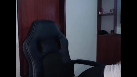 FREYJA LOREN online show from 05-23-26, 01:55